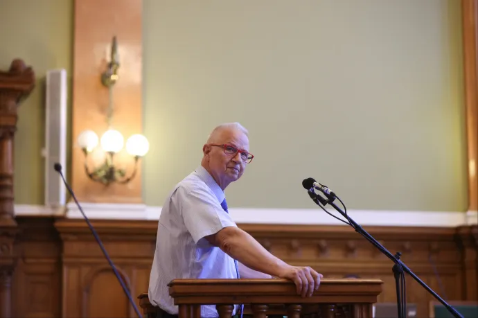 2032-ig meghosszabbították Trócsányi László rektori megbizatását a Károlin