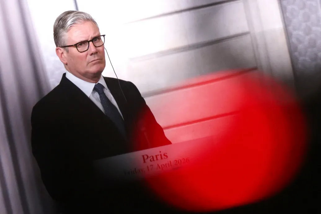 Keir Starmer rácsörgött Magyar Péterre