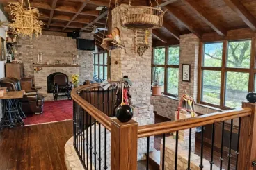 Borospincéből lett az a ház, amit 1 milliárdra becsülnek Debrecen mellett