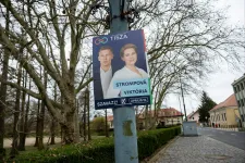 A sárvári körzetben induló Magyar Péter már egy éve feltűnt egy Lázárinfón, és ott volt a Békemeneten is