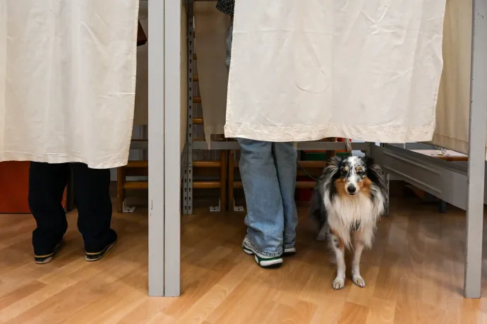 Rendszerszintű egyenlőtlenségek, orosz befolyás, kampány állami pénzből – ilyen volt a választás a II. civil választási jelentés szerint