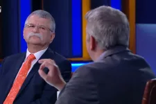 Kövér László ledobta láncait Bayer műsorában, szerinte ott romlott el minden, hogy már a mostani elsőszavazók szülei is Big Brothert néztek