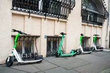 Korlátozni fogják Kolozsváron a bérelhető elektromos rollerek sebességét bizonyos zónákban