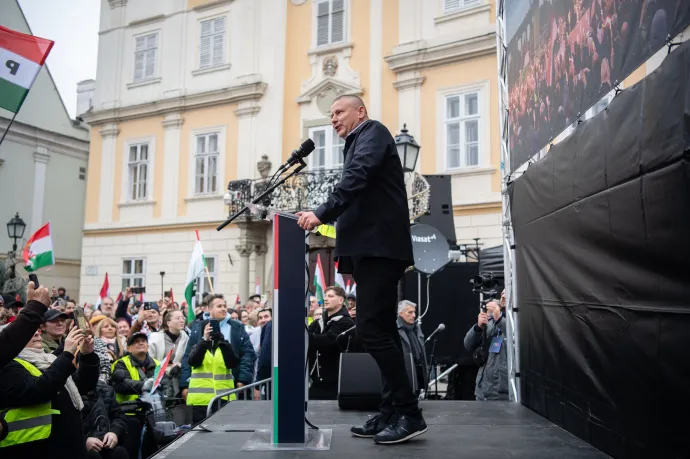 A tábornok, akiből honvédelmi miniszter alakú lőlap lett