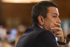 Feljelentést tesz a PSD a vezetői ellen indult „náci kampány” miatt, amelyet Bolojan kijelentése ihletett