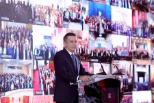 Mosolyokkal indult a PSD sorsdöntő ülése, Grindeanu történelmi napról beszél