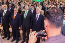 A Román–Magyar Fórum beállt a Pluralizmus Erdélyben mögé: támogatja az RMDSZ-vezetés felelősségre vonását