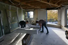 Teljesen felfüggesztik az 5+5 millió forintos otthonfelújítási programot