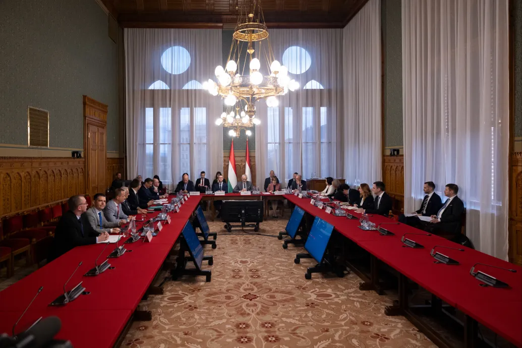 Véget ért a második parlamenti egyeztetés, megállapodtak a bizottsági struktúráról