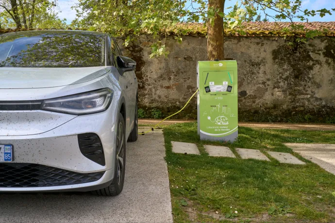 Irán miatt valósággal kilőttek márciusban az európai elektromosautó-eladások