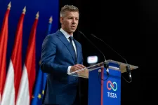 Magyar Péter Robert Ficóval tárgyalt telefonon, a Beneš-dekrétumokra hivatkozó jogszabály hatályon kívül helyezését kérte tőle