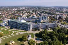 Az állam tukmálta rá a szabálytalanul működő, azóta becsődölt autó- és motorsportos céget a győri egyetemre