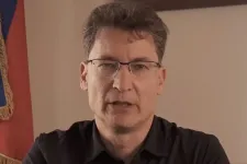 Cser-Palkovics András közölte, hogy nem mond le