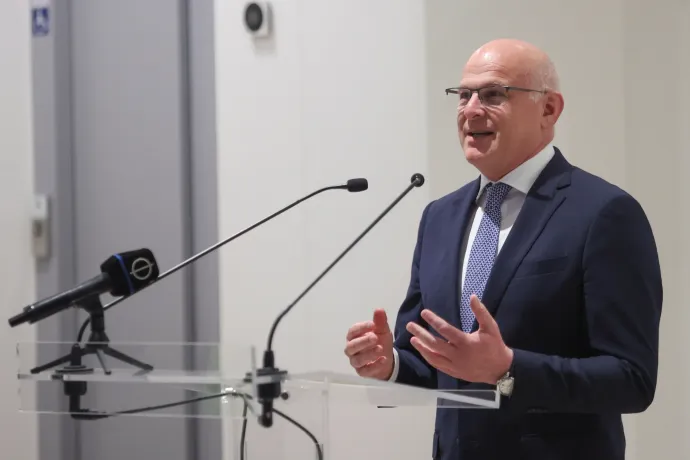 Bizalmi szavazást kért maga ellen a kajakszövetség elnöke, a leköszönő kormány helyettes államtitkára