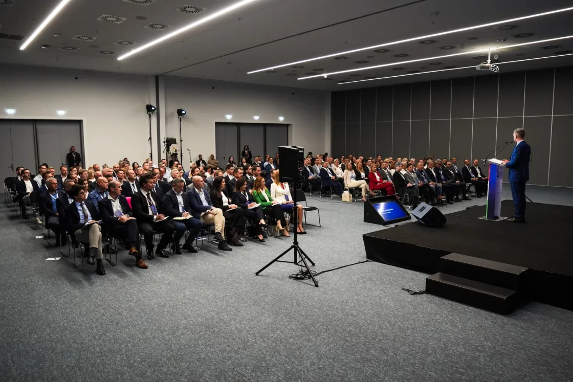 „Egyikünk sem volt sosem politikus” – így készülnek az újonc tiszás képviselők a parlamenti munkára