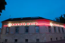 A webáruház, aminek nem tudnak nemet mondani az autósok (x)