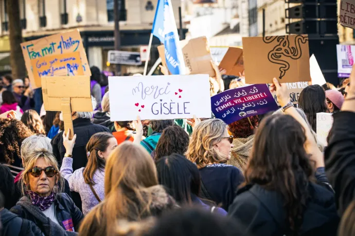 Teljesen új kihívást jelentenek az interneten szervezkedő erőszak-akadémiák