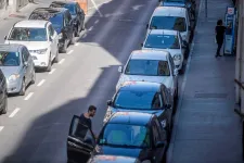 600 ezren nem fizették be határidőre az adót a kocsijuk után, de semmi pánik, egyszerűen meg lehet tenni