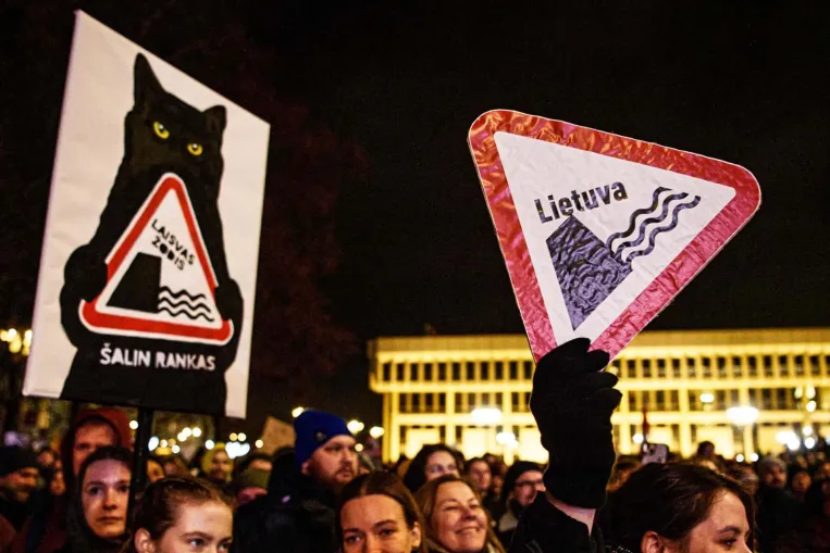 Arte: Why is Europe's public media under threat?