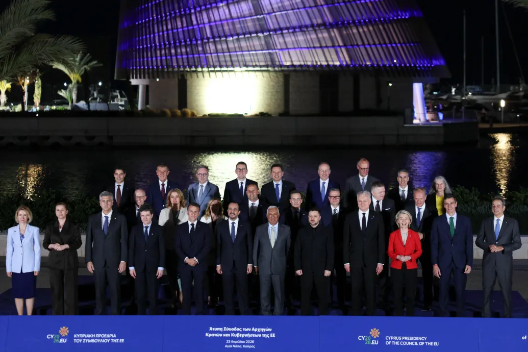 „Hosszú időre túszul ejtett minket” – búcsúztak az EU-csúcsot kihagyó Orbántól az uniós kollégái