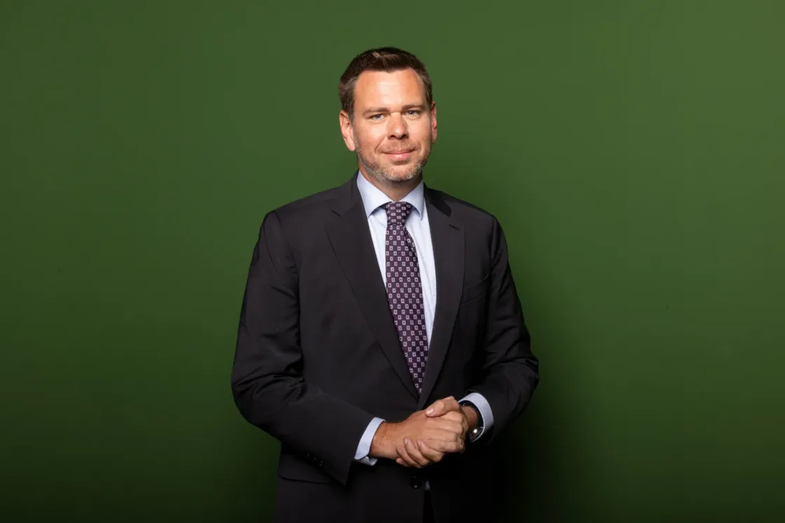 Elképesztő rombolást, felperzselt földet hagy maga után Lázár János – interjúnk Vitézy Dáviddal, a következő közlekedési miniszterrel