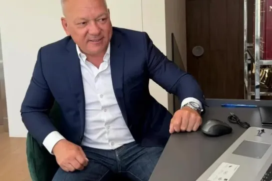 Balogh Levente online mégis tartott előadást Erdélyben, miután fenyegetések miatt lemondta személyes turnéját