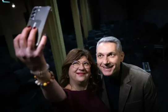 A székely Lizike nem akart politizálni, a végén mégis a miniszterekkel szelfiző propagandista lett