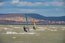 Hidegfront jön jövő héten, nagy szelekre is lehet számítani