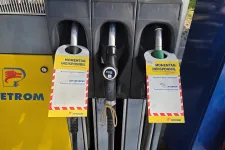 Üzemanyag nélkül maradt Barót és környéke, mert kifogyott a Petrom töltőállomása
