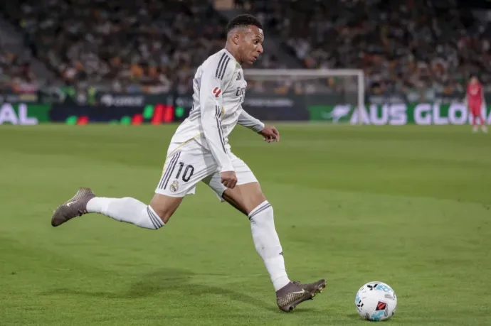 Megsérült Mbappé hátsó combizma hetekkel a világbajnokság előtt