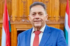 Pócs János: A tisztítótűz az erre jó, többek között, mondjuk, megszabadulunk a kullancsoktól és a luxizóktól