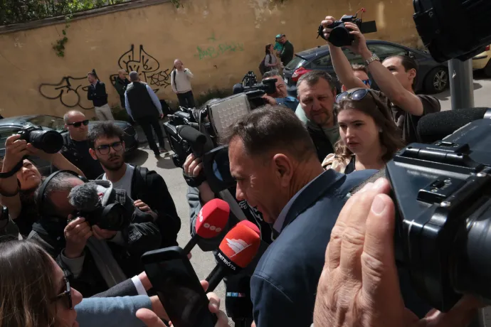 Pócs János, Kövér László, Bánki Erik és Deutsch Tamás a megbeszélés után – Fotó: Hevesi-Szabó Lujza / Telex