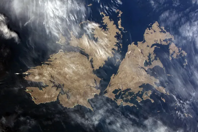 A Falkland-szigetek a Nemzetközi Űrállomásról nézve a NASA 2018-as felvételén – Fotó: Stocktrek Images / NASA / AFP