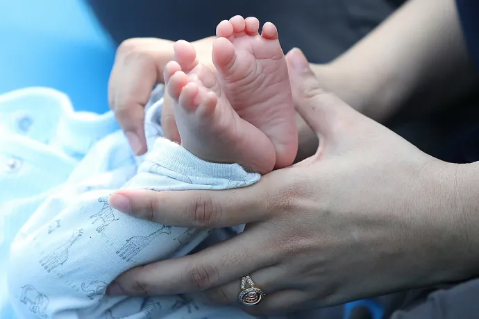 Először adtak magyar kutatók agykárosodást szenvedett újszülötteknek anyatejet az orrjáraton keresztül
