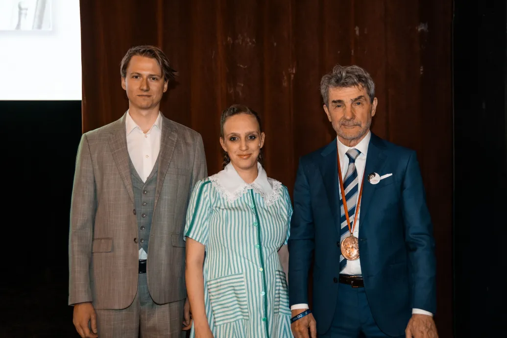 Sodró Eliza és Martinkovics Máté kapta idén a Janikovszky Éva-díjat