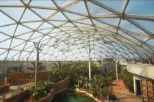 Hulmánokkal, bali seregélyekkel és egy több mint 14 méter magas vízeséssel nyílhat meg nyár közepén a Biodóm egy része