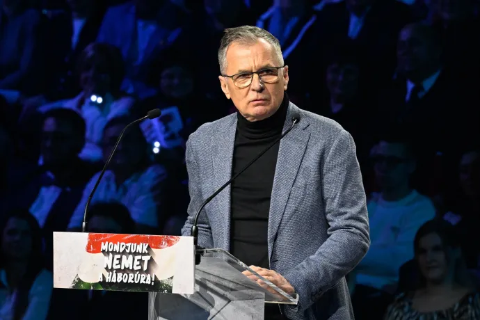 Horváth László, Gyöngyös és térsége fideszes országgyűlési képviselője, a kábítószer-kereskedelem felszámolásáért felelős kormánybiztos beszédet mond a Digitális Polgári Körök által szervezett háborúellenes gyűlésen a Hatvani Sport- és Rendezvénycsarnokban 2026. január 31-én – Fotó: Máthé Zoltán / MTI