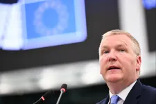 „Micsoda rossz vesztesek” – a fideszesek EP-frakciója vitát kezdeményezett az „Európai Bizottság beavatkozásáról” a választásokba