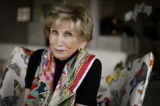 Edith Eva Eger kinevette azt, hogy egy szenvedő áldozat nem táncolhat selyemsálakban