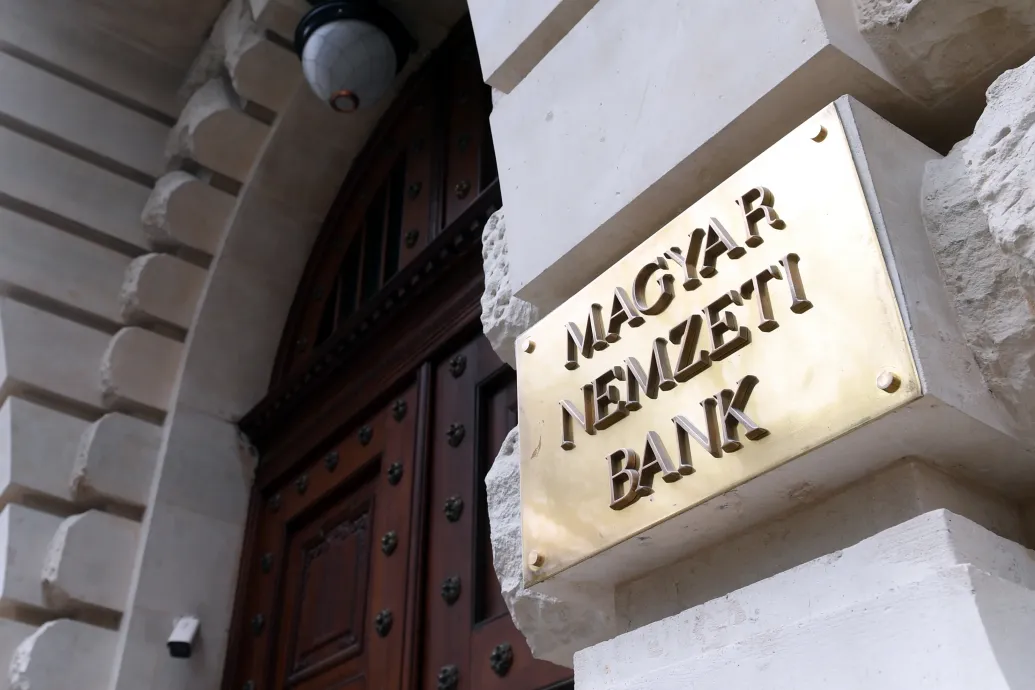 Hatszázmillió forintos bírságot kapott egy kriptobefektetéseket ígérő budapesti férfi