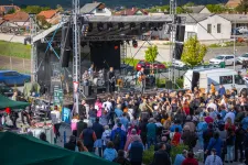 Fideszes képviselők vurstlijára mentek el tízmilliók az NKA eltitkolt keretéből