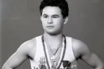 Az ünnepelt magyar olimpiai bajnok, aki viszontagságos életét elszegényedve fejezte be Sydney-ben