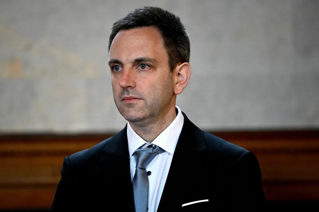 Magyar Péter egyetemi évfolyamtársa, sógora, ügyvédje, a Tisza jogi vezetője – bemutatjuk az új igazságügyi minisztert