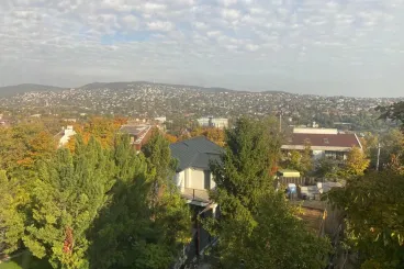 Prémium környék és fantasztikus panoráma Buda egyik legcsendesebb részén