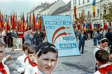 Propaganda és családi idill – egy 1963-as május elseje Kolozsvárról
