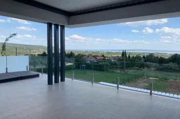 Itt a bizonyíték, hogy a balatoni luxus nem csak a vízparton létezik