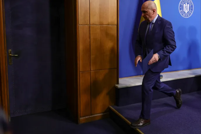 A romániaiak több mint fele gondolja úgy, hogy Bolojannak le kéne mondania
