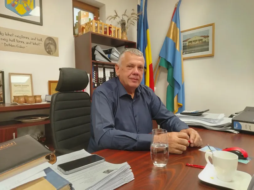 A polgármester és a Pro Golumba Egyesület tagjai a polgármesteri hivatalban – Fotó: Tőkés Hunor