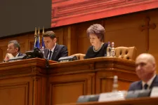 Felolvasták a bizalmatlansági indítvány szövegét