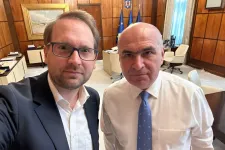 Dominic Fritz: Nem fogjuk engedni, hogy a PSD és az AUR visszavezesse Romániát a múltba